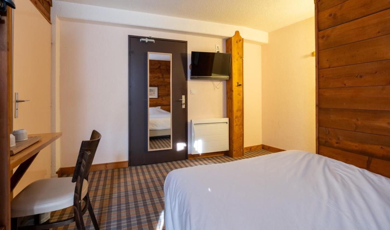 Cit'Hotel Le Montreal Châlons-en-Champagne Buitenkant foto